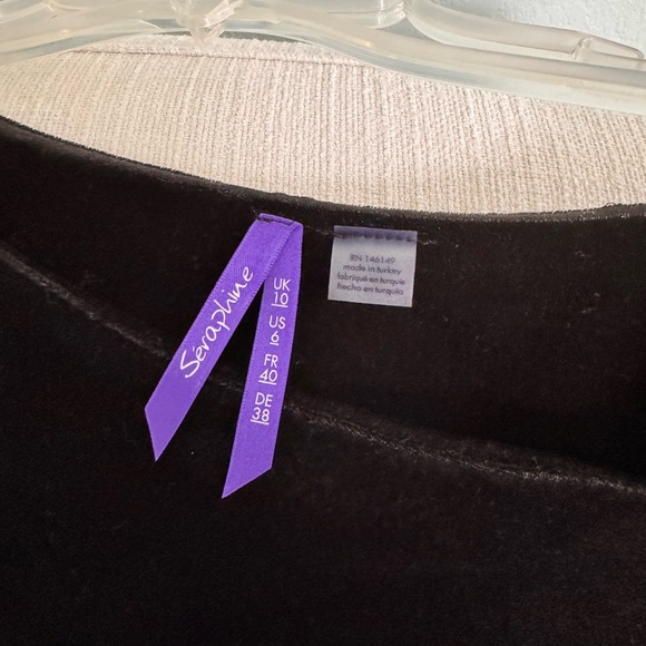 Velvet Ruched Seraphine Maternity Dress - Picture 3 of 3